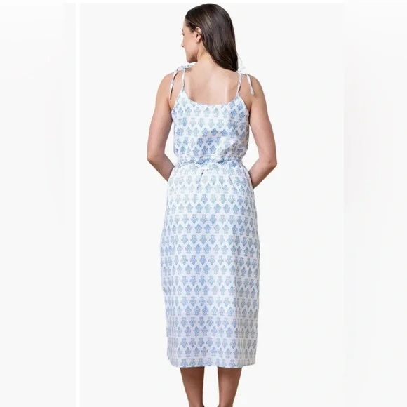 Blue and White Midi Dress‎ - Picture 2 of 11